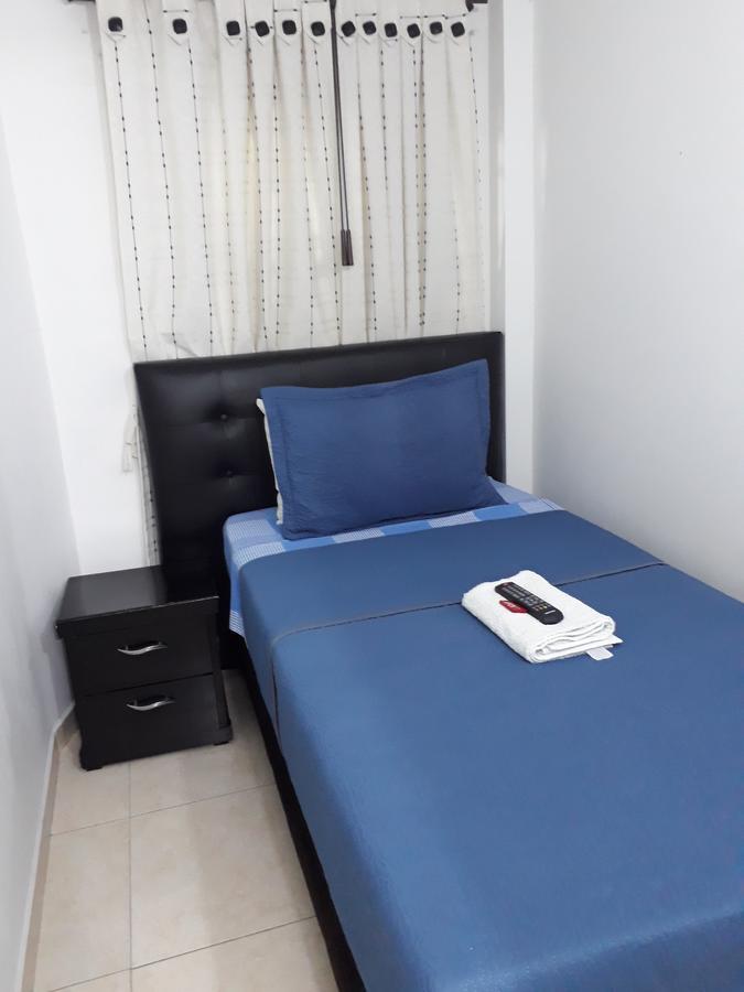 Aparta Hotel Victoria In โบโกตา ภายนอก รูปภาพ