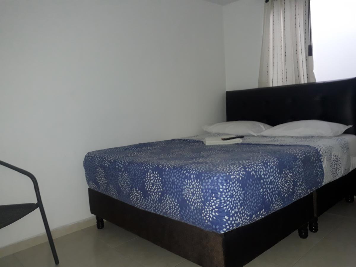 Aparta Hotel Victoria In โบโกตา ภายนอก รูปภาพ